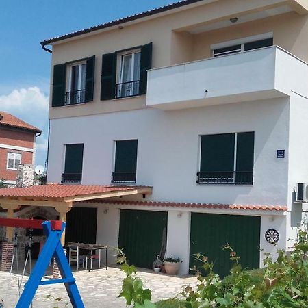 Amadrian Apartments Σίμπενικ Εξωτερικό φωτογραφία