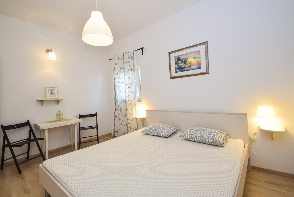 Amadrian Apartments Σίμπενικ Εξωτερικό φωτογραφία
