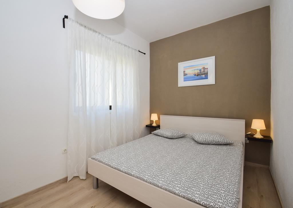 Amadrian Apartments Σίμπενικ Εξωτερικό φωτογραφία
