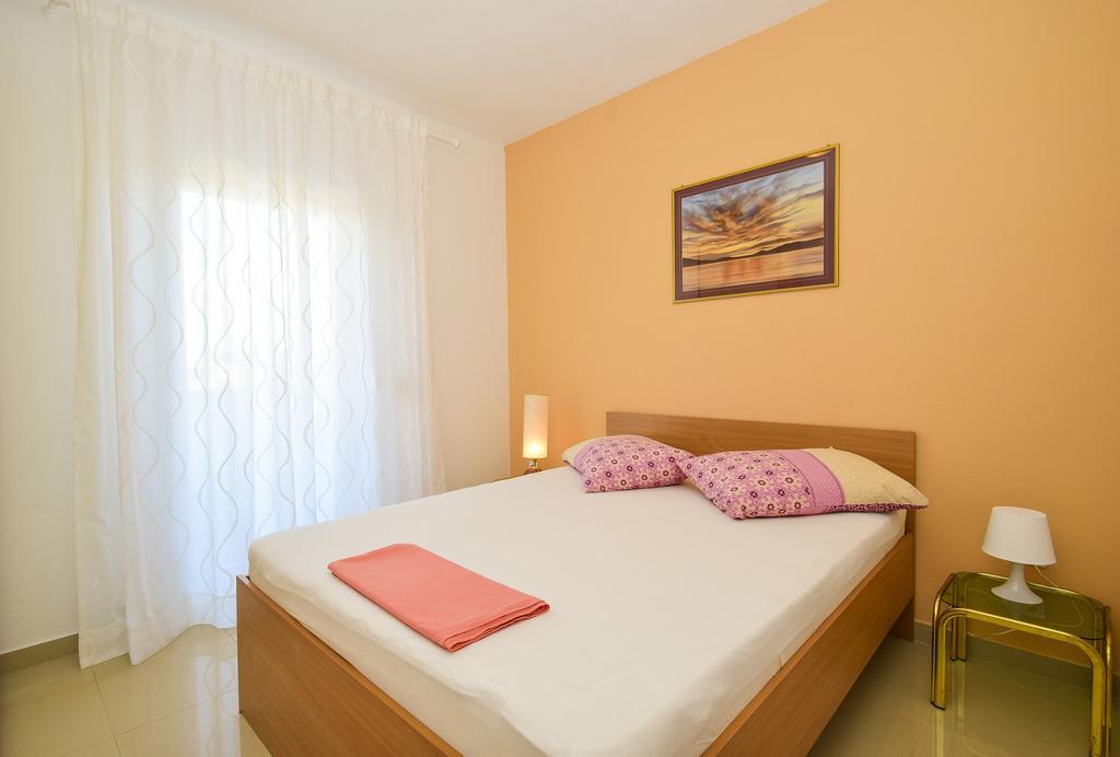 Amadrian Apartments Σίμπενικ Εξωτερικό φωτογραφία