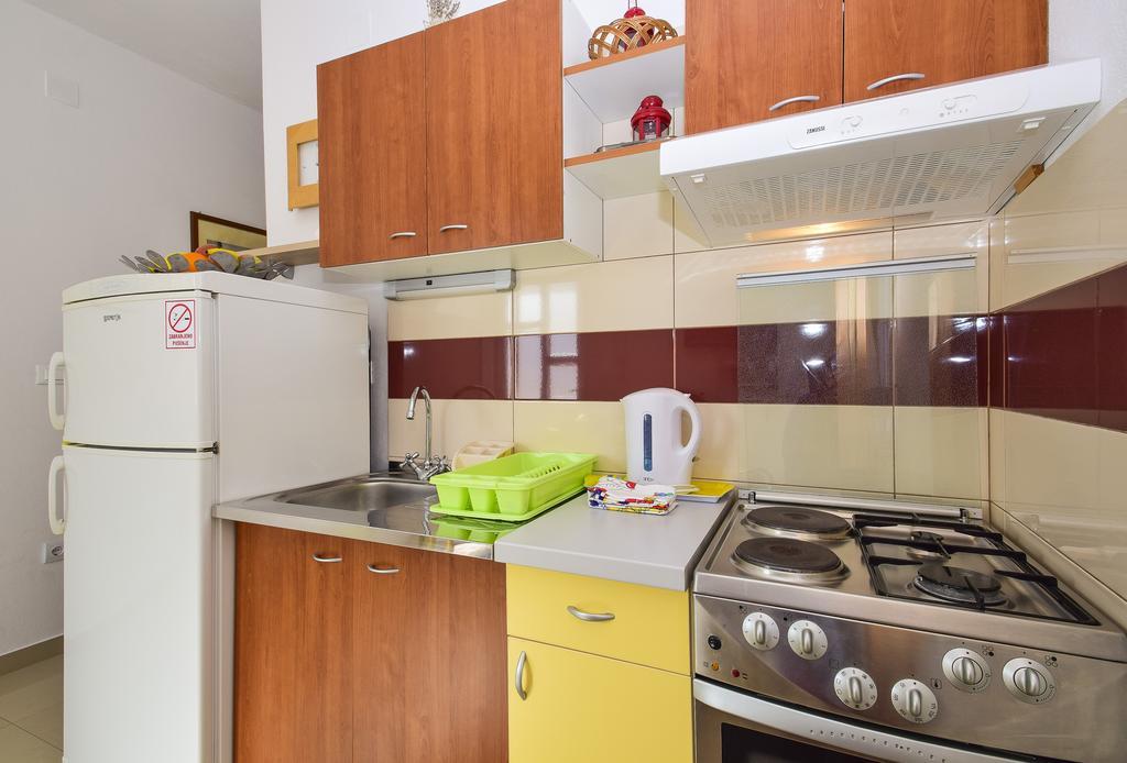 Amadrian Apartments Σίμπενικ Εξωτερικό φωτογραφία