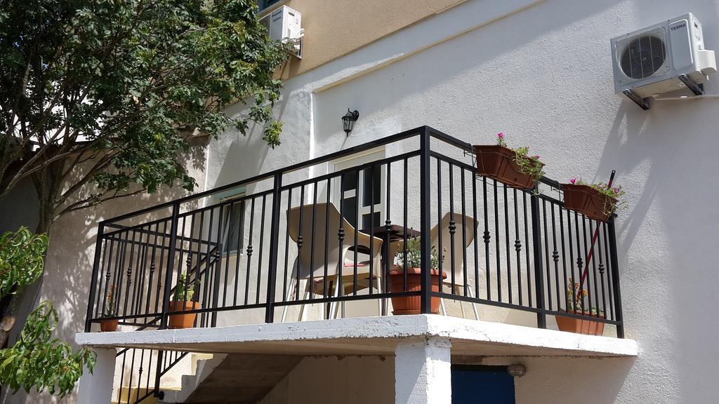 Amadrian Apartments Σίμπενικ Εξωτερικό φωτογραφία