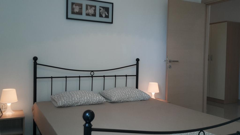 Amadrian Apartments Σίμπενικ Εξωτερικό φωτογραφία