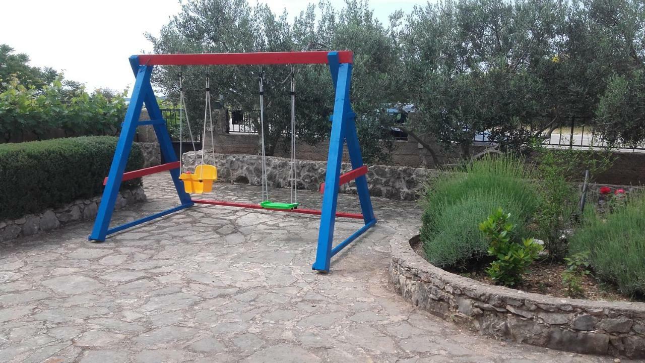 Amadrian Apartments Σίμπενικ Εξωτερικό φωτογραφία